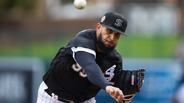 White Sox Appear to Omit Keynan Middleton’s Name From Stadium Scoreboard 